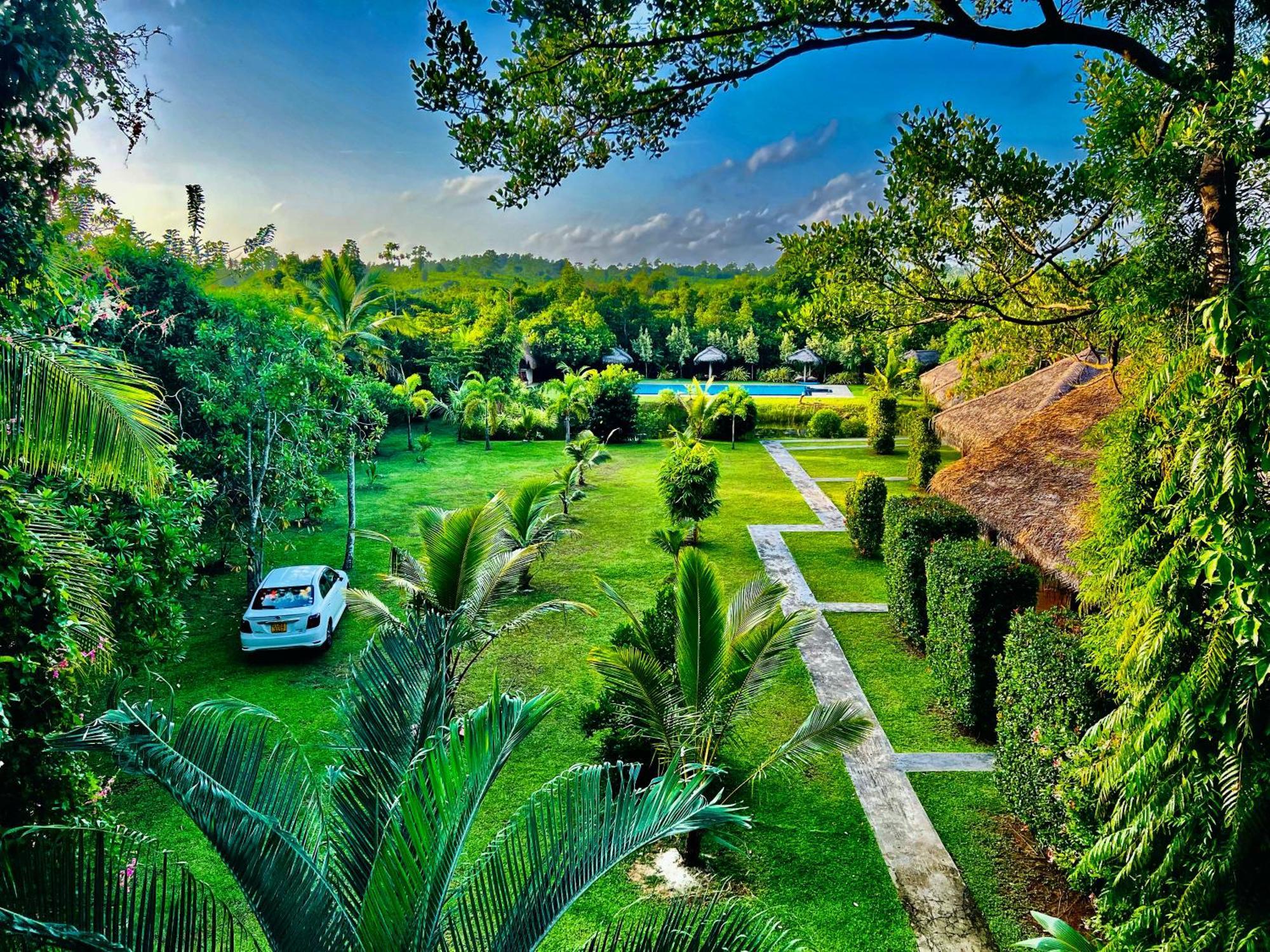 Happy Man Village Bentota Exterior foto